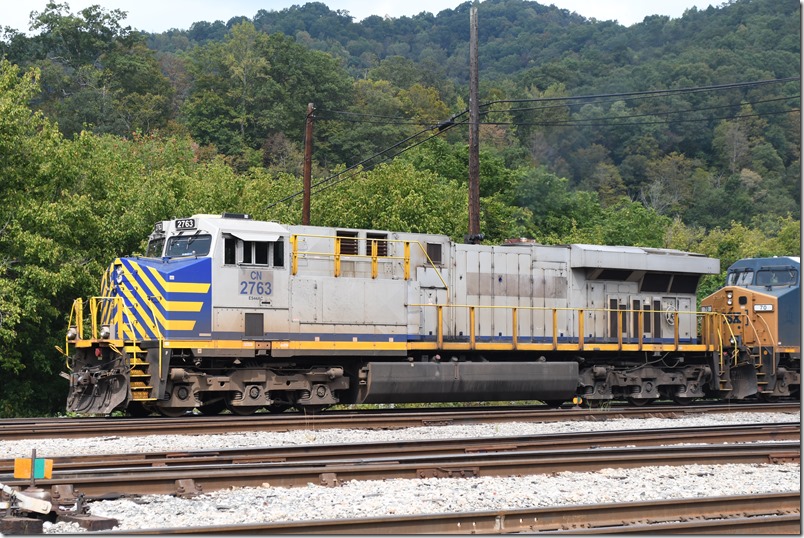CN ES44AC 2763 is ex-CREX (Citicorp Railmark). Shelby.