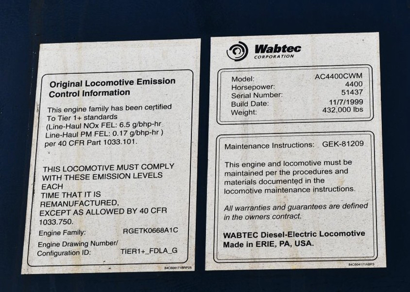 Environmental data on the rebuilt unit 7418. This takes the place of a builder's plate. It says the unit was built 11-07-1999, and its weight is 432,000.