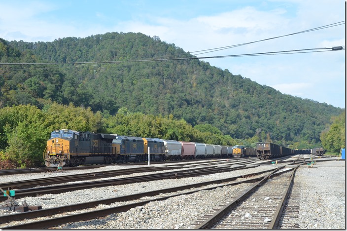 Q692-25 is ready to depart Shelby KY behind CSX 966-9992-9999 on 09-27-2020 after a crew change.