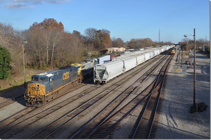 CSX 5457-748. Q667-07 (Hamlet to Atlanta) approaches. Monroe NC. 