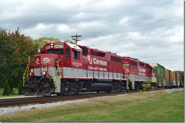 RJC 3803-3805, GP38-2 ex-Sou GP38. Russellville KY.