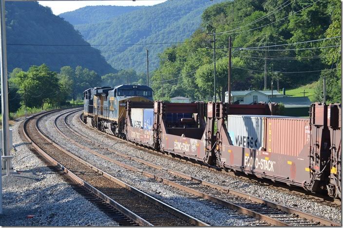 CSX 5403-7302. Meadow Creek. View 2.