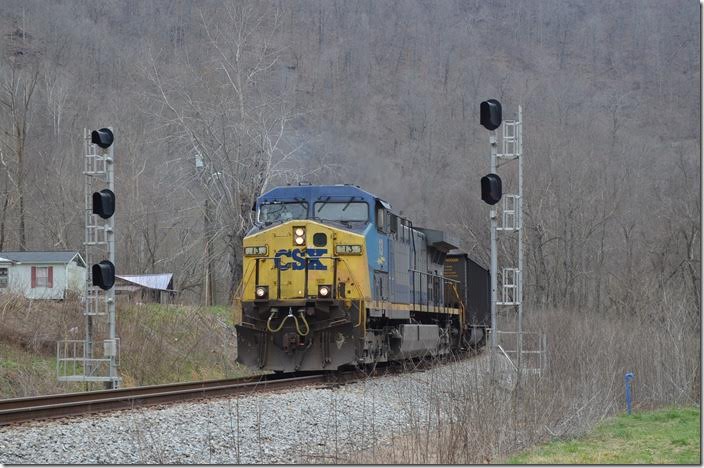 CSX 13 H840 eastbound at Bigson near Van. WE Lanta.