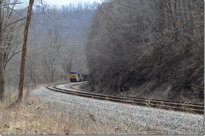 H840 eastbound at Bigson near Van. View 3. CSX 685-108 WE Lanta.