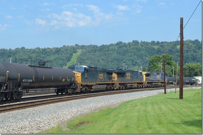 CSX 7915-5458-271 pull to a stop at Virginia Avenue with a w/b freight for a crew change. Cumberland MD.