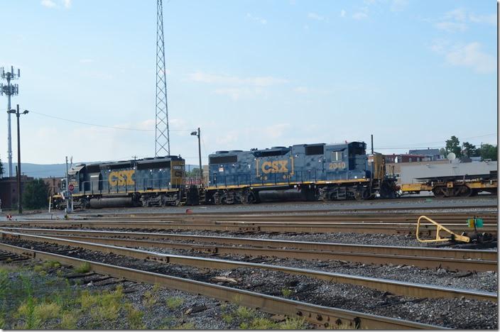 CSX 8226-2040 switch another cut. Cumberland MD.