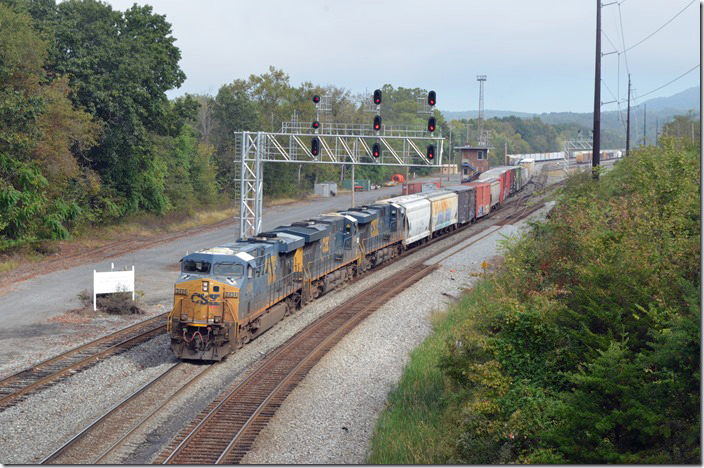 Next is e/b D720-11 departing for Hagerstown. On the front are CSX 5434-5461-5496. This train will s/o and p/u from the South Branch Valley at Green Springs. Mexico MD.