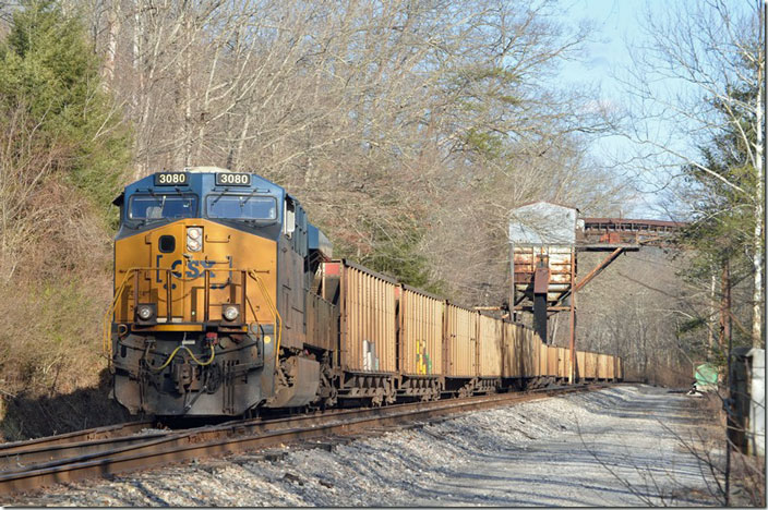 This crew will soon finish up. Another crew has been called for 6:00 PM to move the train. The conductor didn’t know whether it was going to Kingsport or Corbin. NRG loads sporadically...once or twice or month. I caught one of these several years ago. Right now this is the only active loader on the Poor Fork Branch, but I hear that Lynch 3 near Cumberland may start back. CSX 3080. NRG. Dione KY.