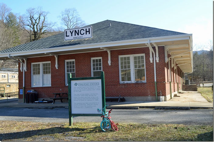 USS went all out. They built a brick depot where L&N would have built a wood structure. USS Lynch.