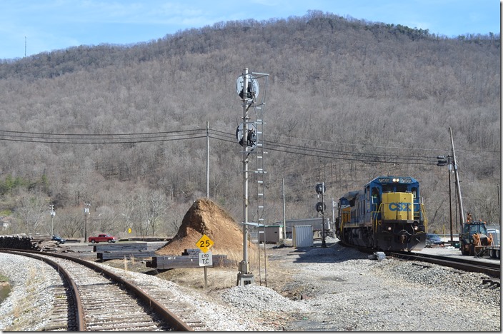 CSX 7569-5221-5322 Pineville.