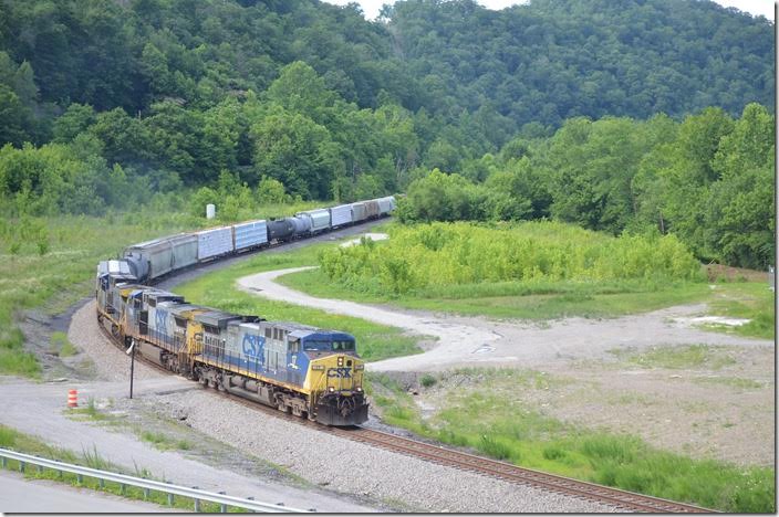 CSX 17-7796-496. View 2. FO Cabin.