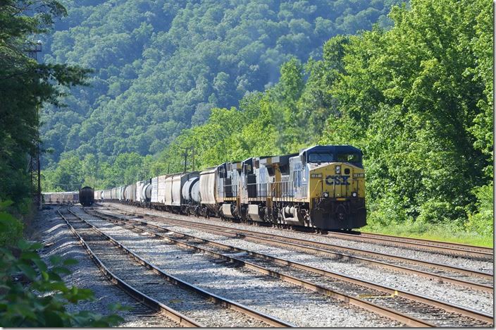 X300 pulls to a stop at the east end of Shelby Yard for a re-crew. 06-26-2017. CSX 17-7796-496. View4.