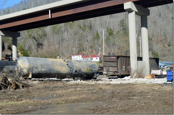 CSX derailment. Draffin KY.