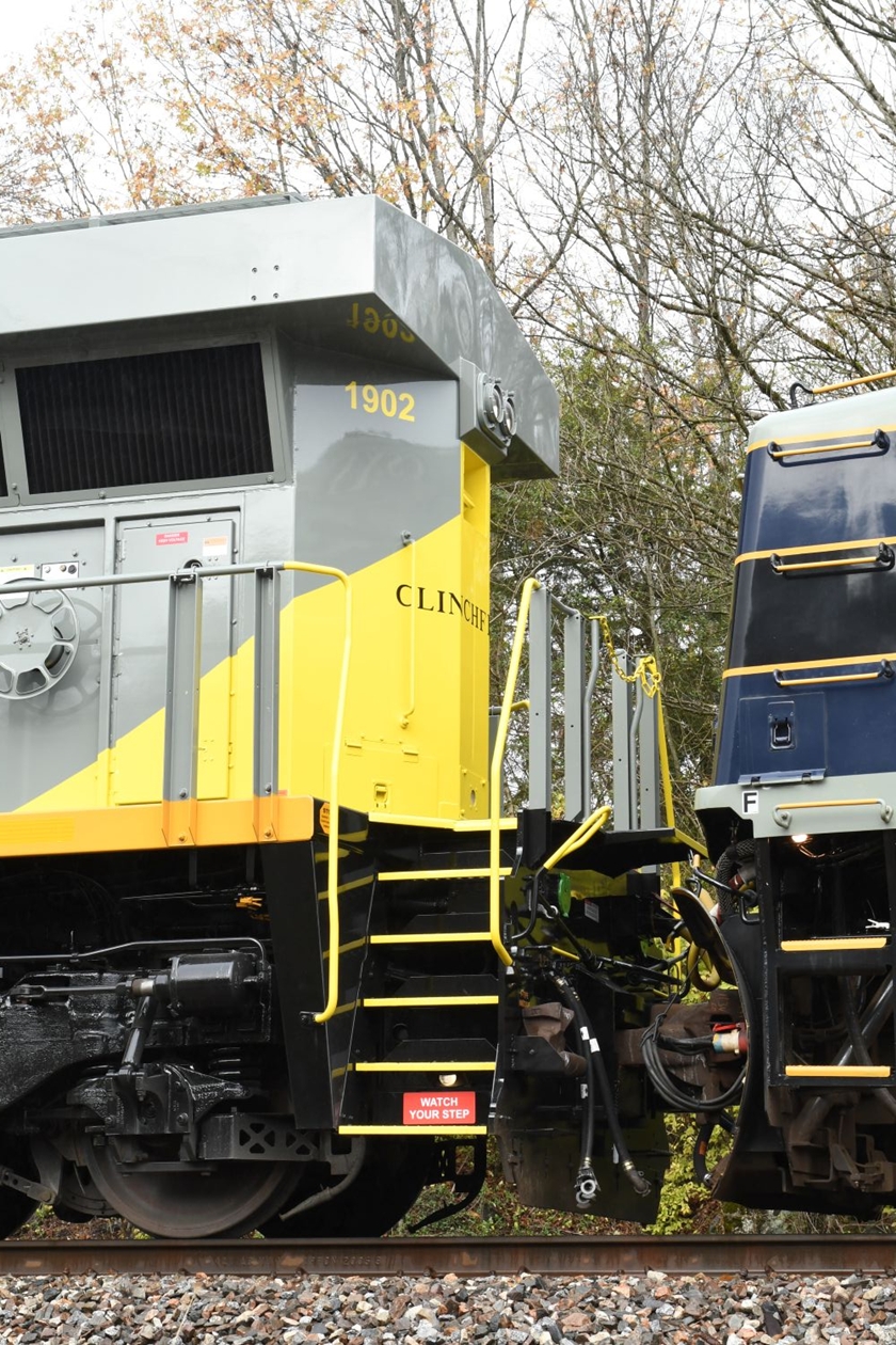 Clinchfield heritage ES44AH 1902. View 3.