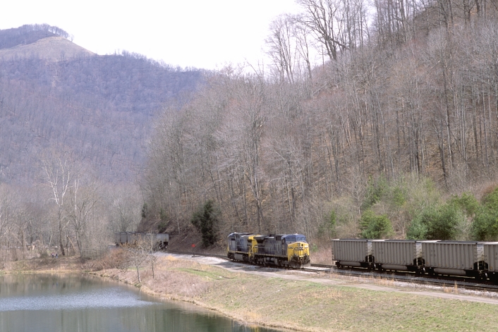 Nos. 331-109 came off the spur with the last of their loads and coupled to the cars previously loaded above. 