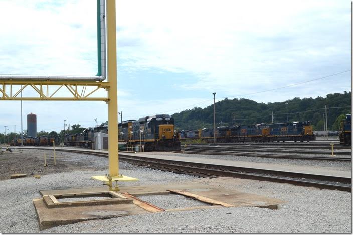 On Sunday morning we went over to Russell. Most of the engines you see here are stored. CSX 2308. Russell.