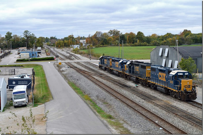 CSX Doyle Yard looking west. CSX 2610. Doyle KY.