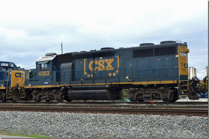 CSX GP39-2 4303 is ex-D&H, nee Reading. Doyle KY.