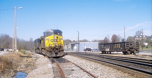 CSX Crooked Hill pusher 552-555 parked at East Bernstadt.