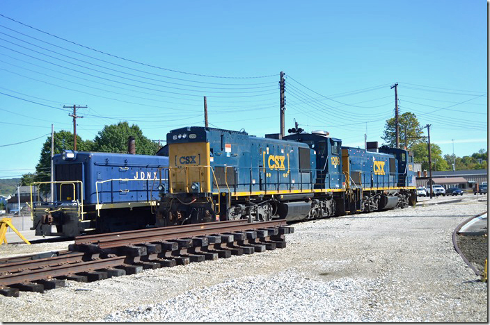 CSX MP15Ts 1209-1231 at South Charleston WV. 10-10-2019.