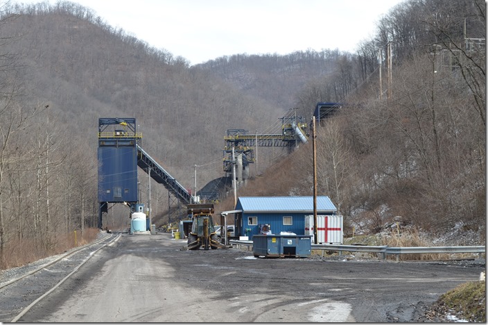 Greenbrier Minerals Elk Lick dock Saunders.