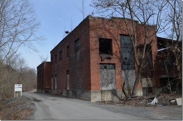 CSX machine shop Peach Creek.