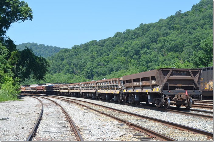 Yard tracks 9 and 10 in the foreground have since been ripped up. C&O MW 913312. Shelby KY.