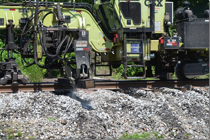 CSX tie gang. Tie replacer. View 2. Robinson Creek KY.