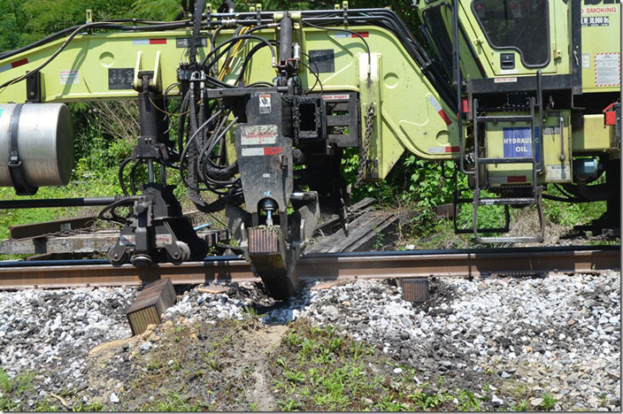 This stuff is neat to watch! CSX tie gang. Tie replacer. View 4. Robinson Creek KY.