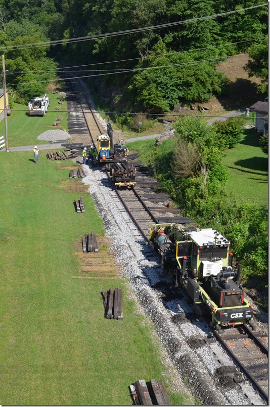 CSX TRW 201102 tie remover/inserter. CSX tie gang. View 2. Robinson Creek KY.