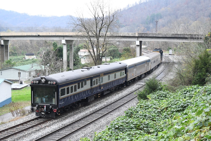 TGC2, a former C&O coach, brings up the rear.