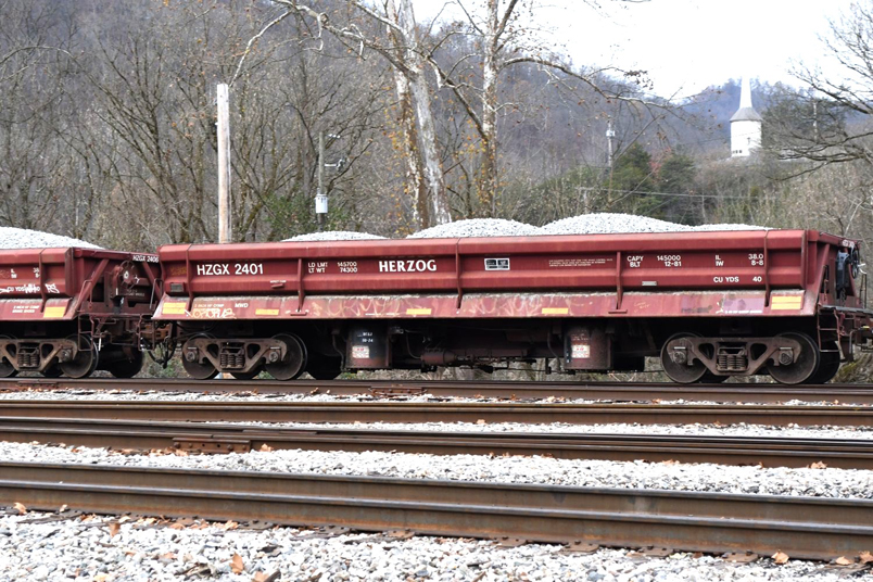 Herzog Contracting 2401 is 145,700, rated at 40 cubic yards and was built 12-1981. I haven't found a builder stencilled on Herzog cars.