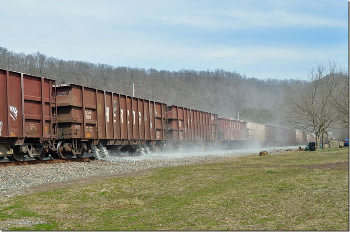 CSX 3303-3230. View 2. Broadbottom KY.