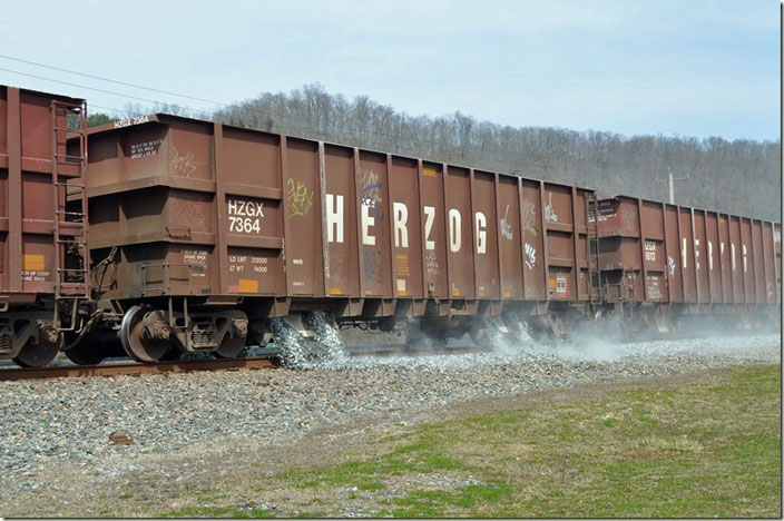 I rolled the windows up in the car! CSX 3303-3230. View 3. Broadbottom KY.