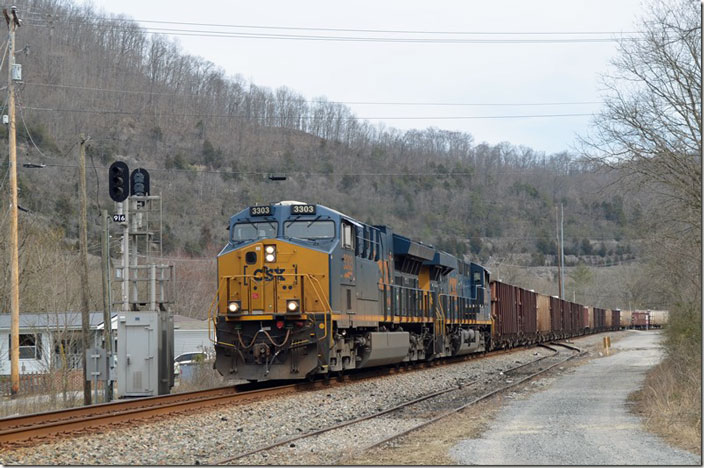 CSX 3303-3230. Betsy Layne KY.