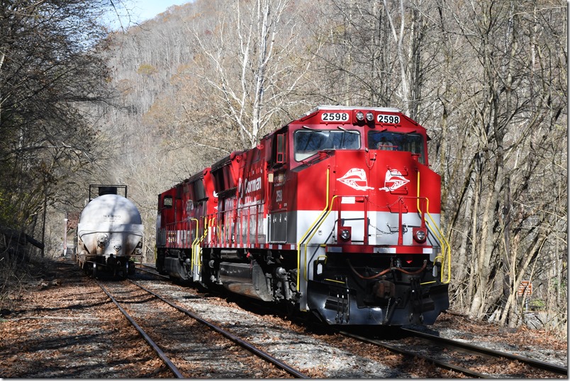 At South Side Jct. I found my target. RJC SD70Ms 2598-2648 came from NS where they had the same number. Thurmond WV.