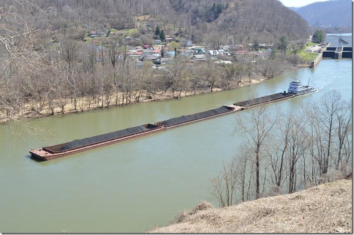 Towboat MV Dr. Edward H. Welch. View 4.