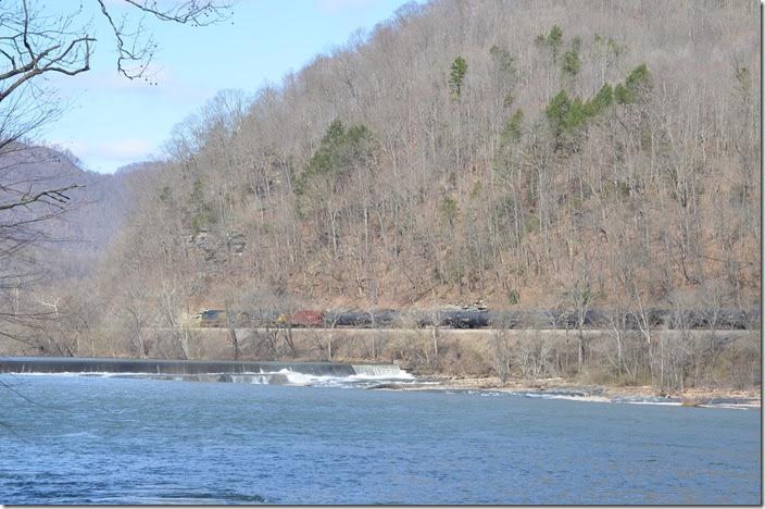 CSX 3242-204, K124-25 has 97 loaded tanks and 2 buffer cars passing Kanawha Falls as seen from Glen Ferris.