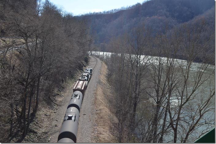 CSX 3063-NS 1088 at Kanawha Falls. View 3.