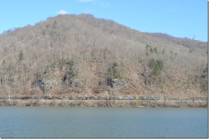 CSX 793 at Kanawha Falls. View 2.