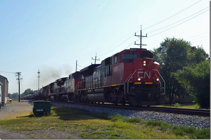 At Trenton OH, I saw a headlight in the distance. There wasn’t much time to get set up before CN 8835-2198-2123 barreled by with a southbound ethanol train.