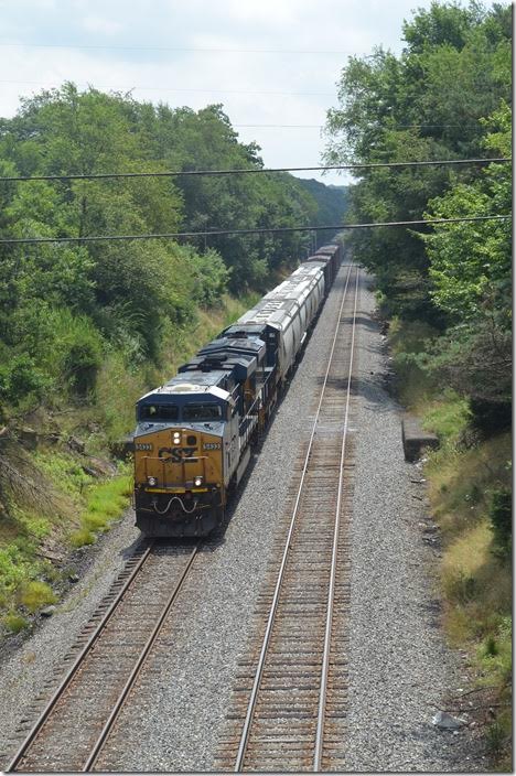 I’ve just crossed the border from Hutton MD, and am now at Corinth WV. CSX 5433-3072. Corinth WV. 