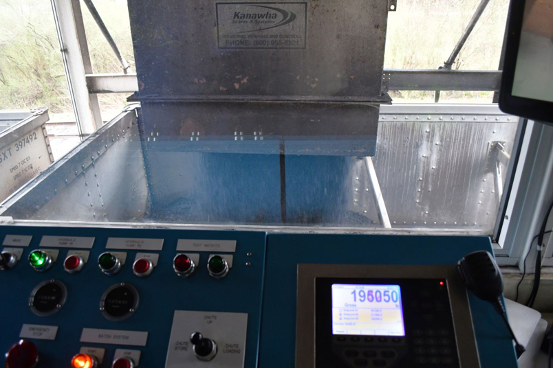 Bluegrass Resources. Lynch 3 mine. Scale readout.