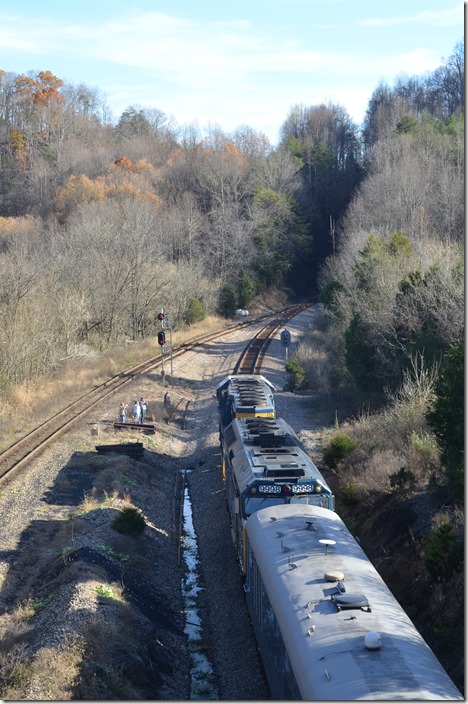 P907 has just finished its last stop at Waycross TN, and is only a few miles out of Kingsport. CSX Santa Train Frisco.