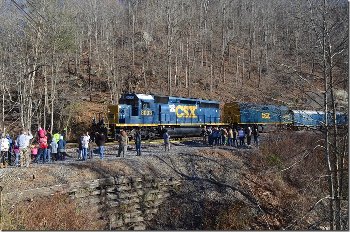 CSX Santa Train slowing for the stop at Clinchco VA. 