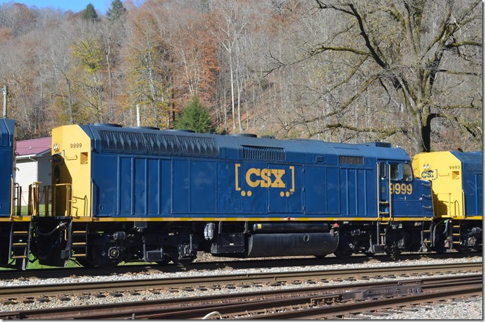 CSX 9999 is ex-Amtrak 288. F40PH-2.Dante VA.