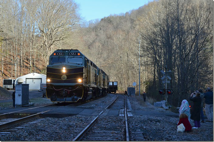 Trammel VA. The passing siding is now used for storing “tubs.” CSX 1-3-2.