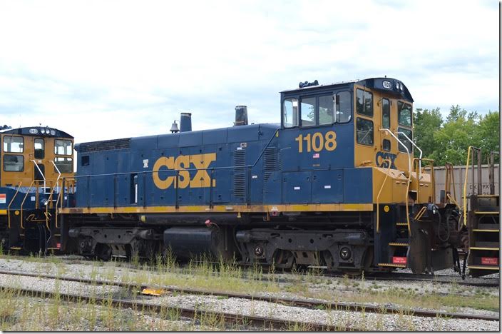 CSX SW1500 1108. Huntington.