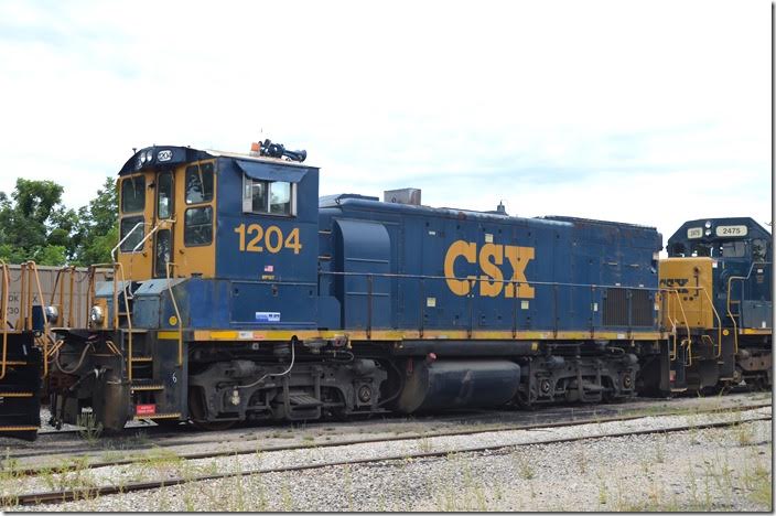 CSX MP15T 1204. Huntington.