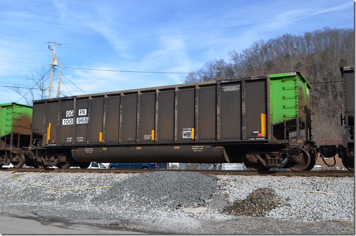 The entire train was GGPX tubs built by Johnstown-American in 1998. GGPX tub 100968.